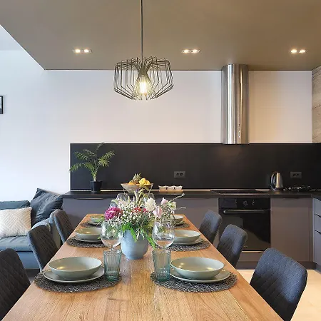 In Mit Privatem Pool, Tischtennis, Bbq, Wlan Ferienhaus *