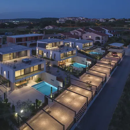 In Mit Privatem Pool, Tischtennis, Bbq, Wlan