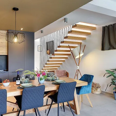 Будинок відпочинку In Mit Privatem Pool, Tischtennis, Bbq, Wlan