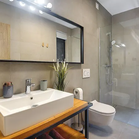 In Mit Privatem Pool, Tischtennis, Bbq, Wlan *